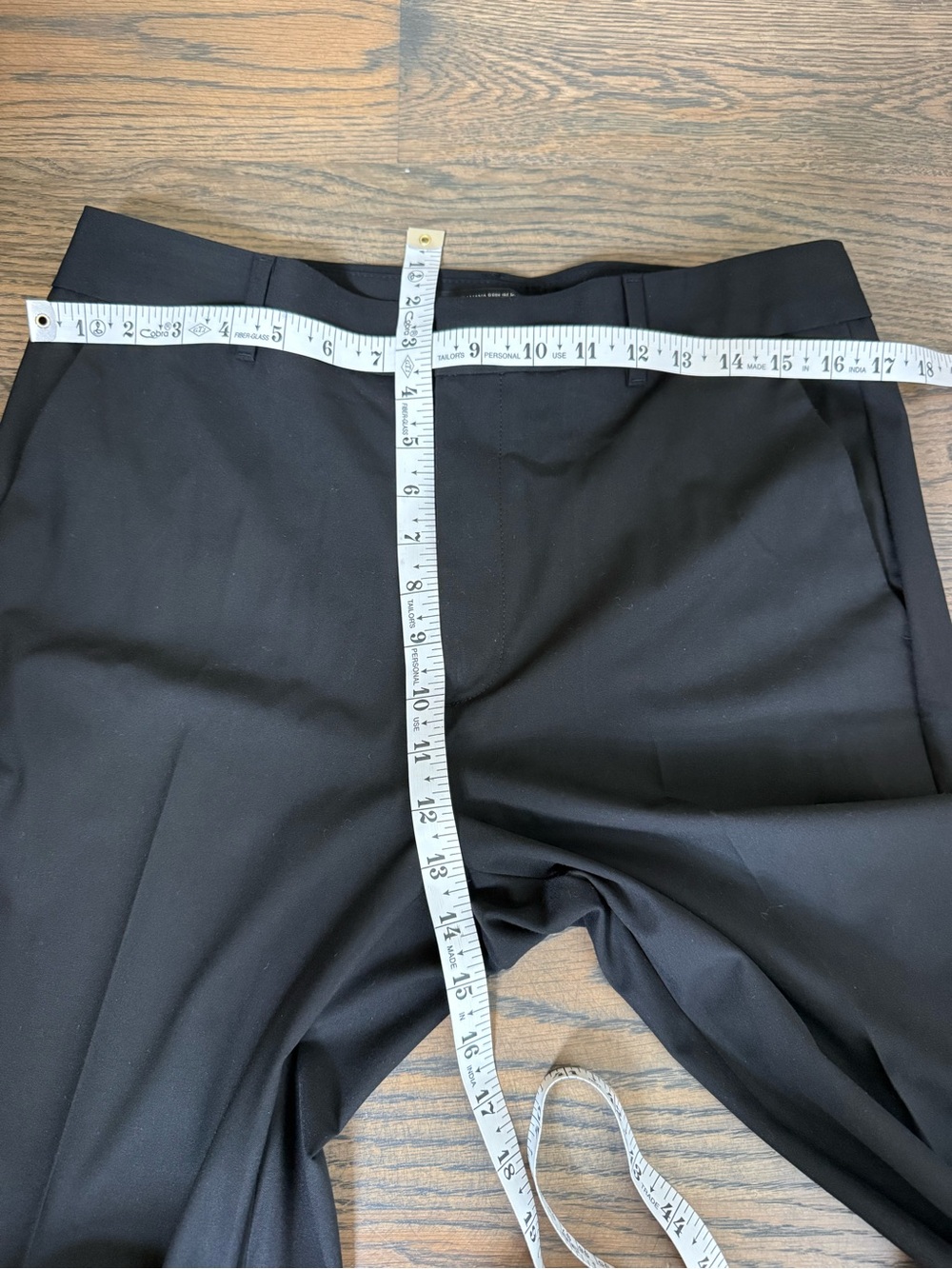 Banana Republic Black Slim Boot-Leg Dress Pants size 8 Tall. Like new. - Picture 7 of 10